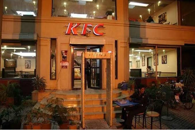KFC peshawar 2