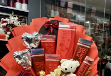 Flower Bouquet Peshawar – Fresh Flowers & Online Delivery Order a beautiful Flower Bouquet Peshawar from Avon Gift Shop through Zarrasha. Explore fresh bouquets, gifts and convenient flower delivery.