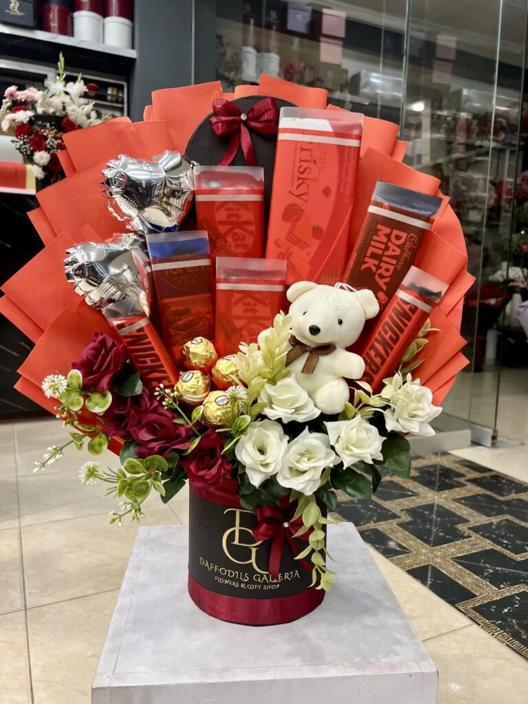 Order a beautiful Flower Bouquet Peshawar Order a beautiful Flower Bouquet Peshawar from Avon Gift Shop through Zarrasha. Explore fresh bouquets, gifts and convenient flower delivery.