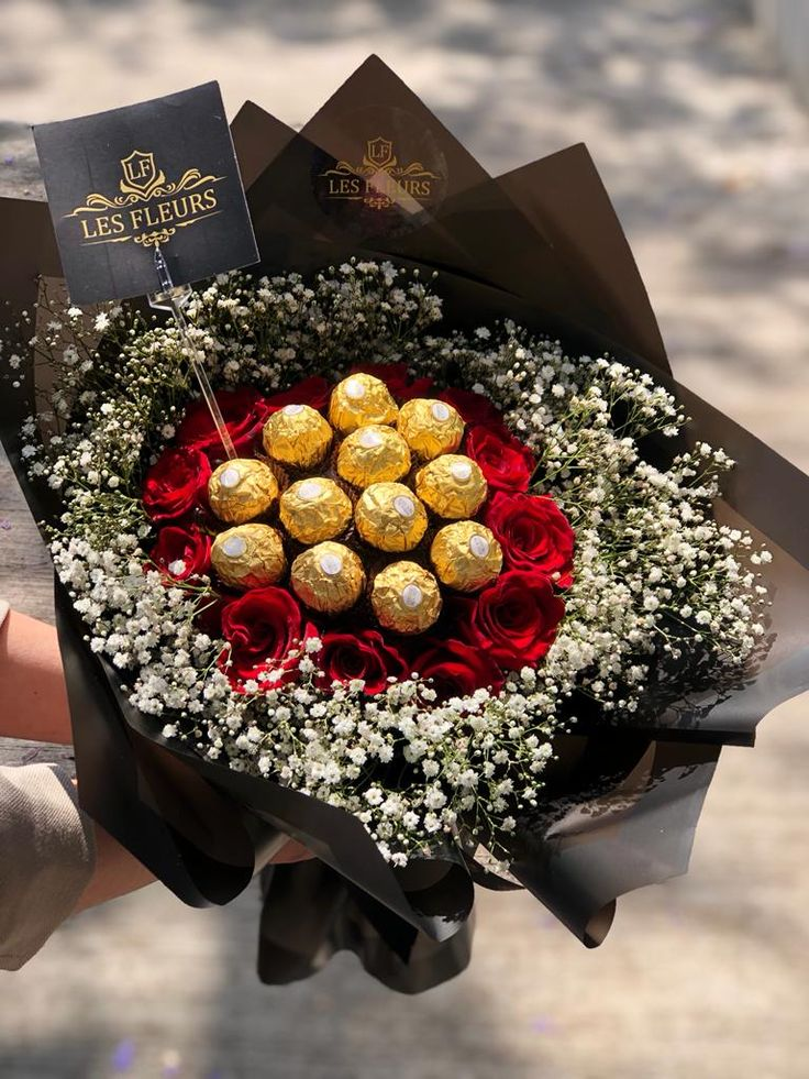 chocolate bouquet with flowers in Peshawar chocolate bouquet with flowers in Peshawar